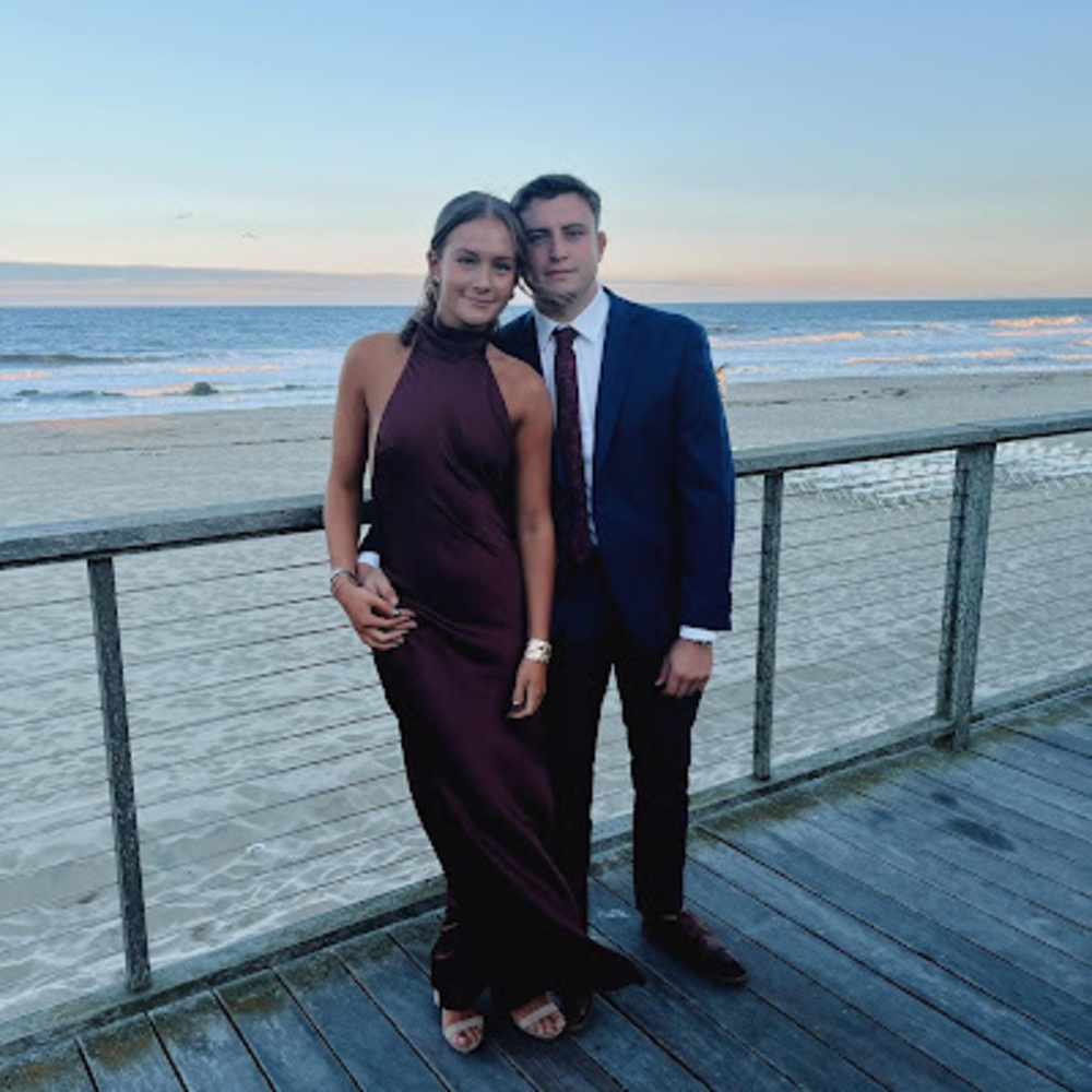 Meet your Posher, Leah